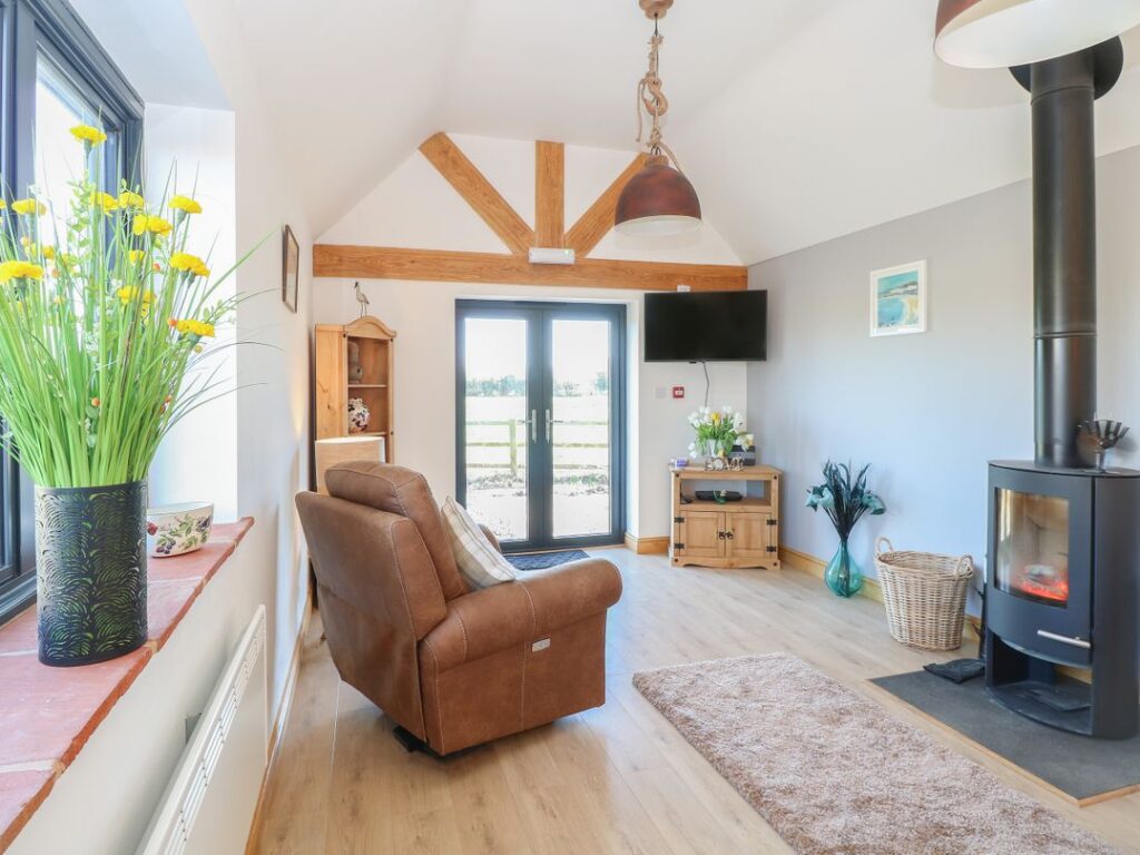 1 Stud Cottage Living Room