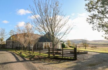 The Roundhouse - Rural Holiday Cottage, Perthshire
