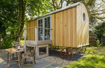 Cedar Tree - Romantic Shepherd’s Hut in Hampshire