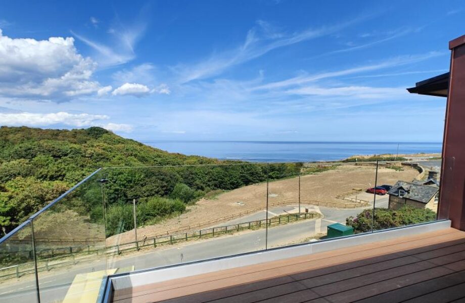 Sandsend Vista