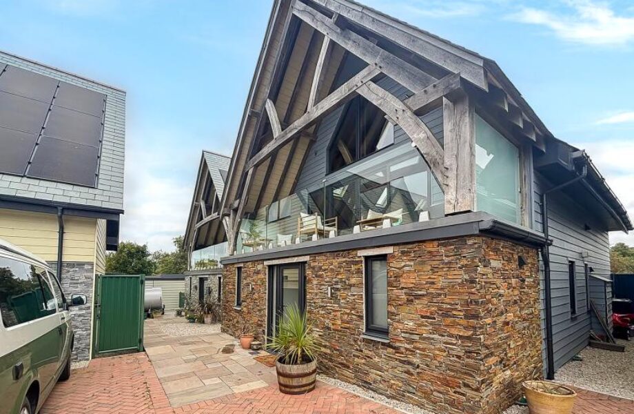 Treglas Lodge