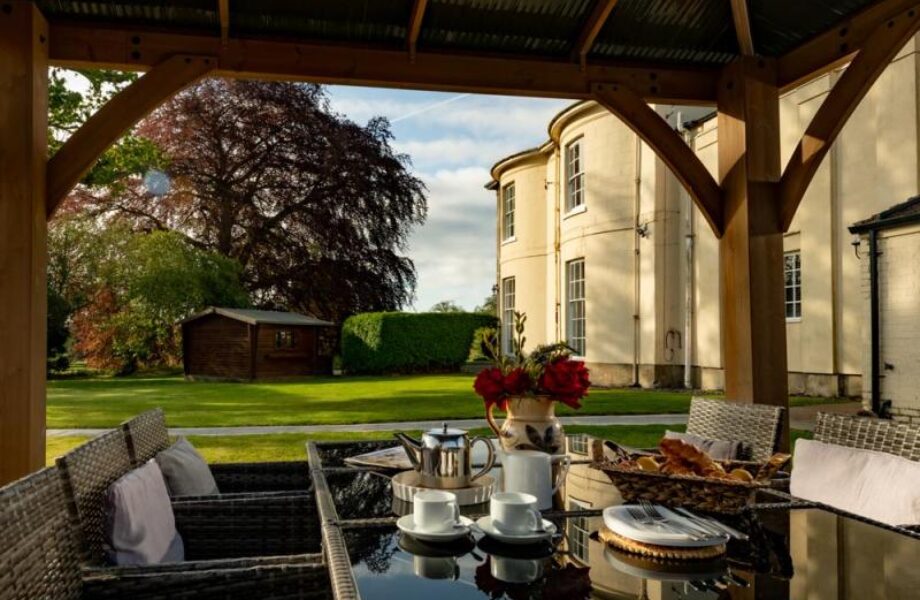 The Lincolnshire Manor