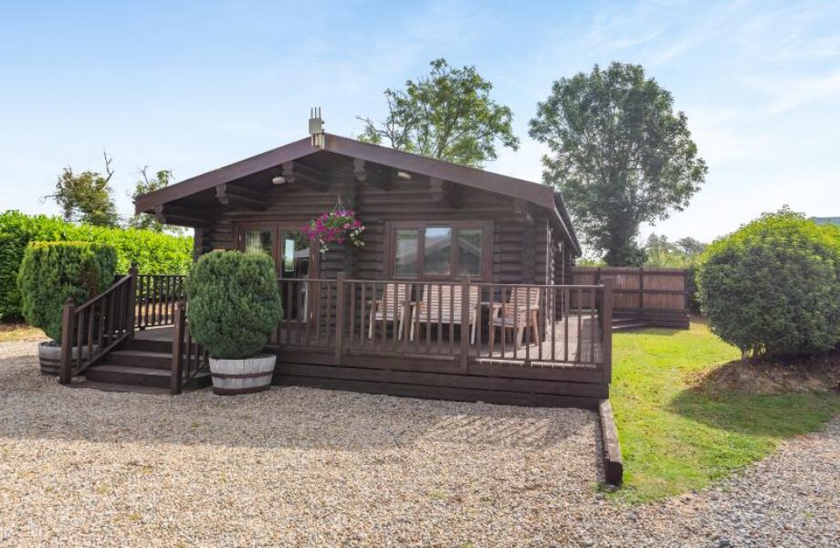 Endeavour Lodge